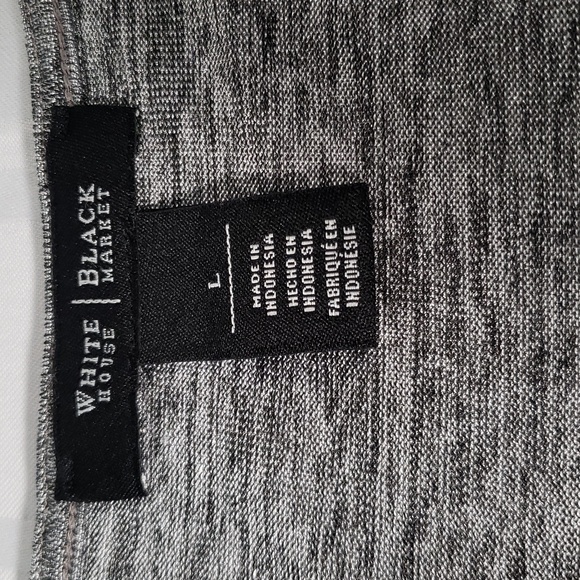 💕White house black market LARGE  Grey lightweight top with cinched side💕 - Picture 5 of 7